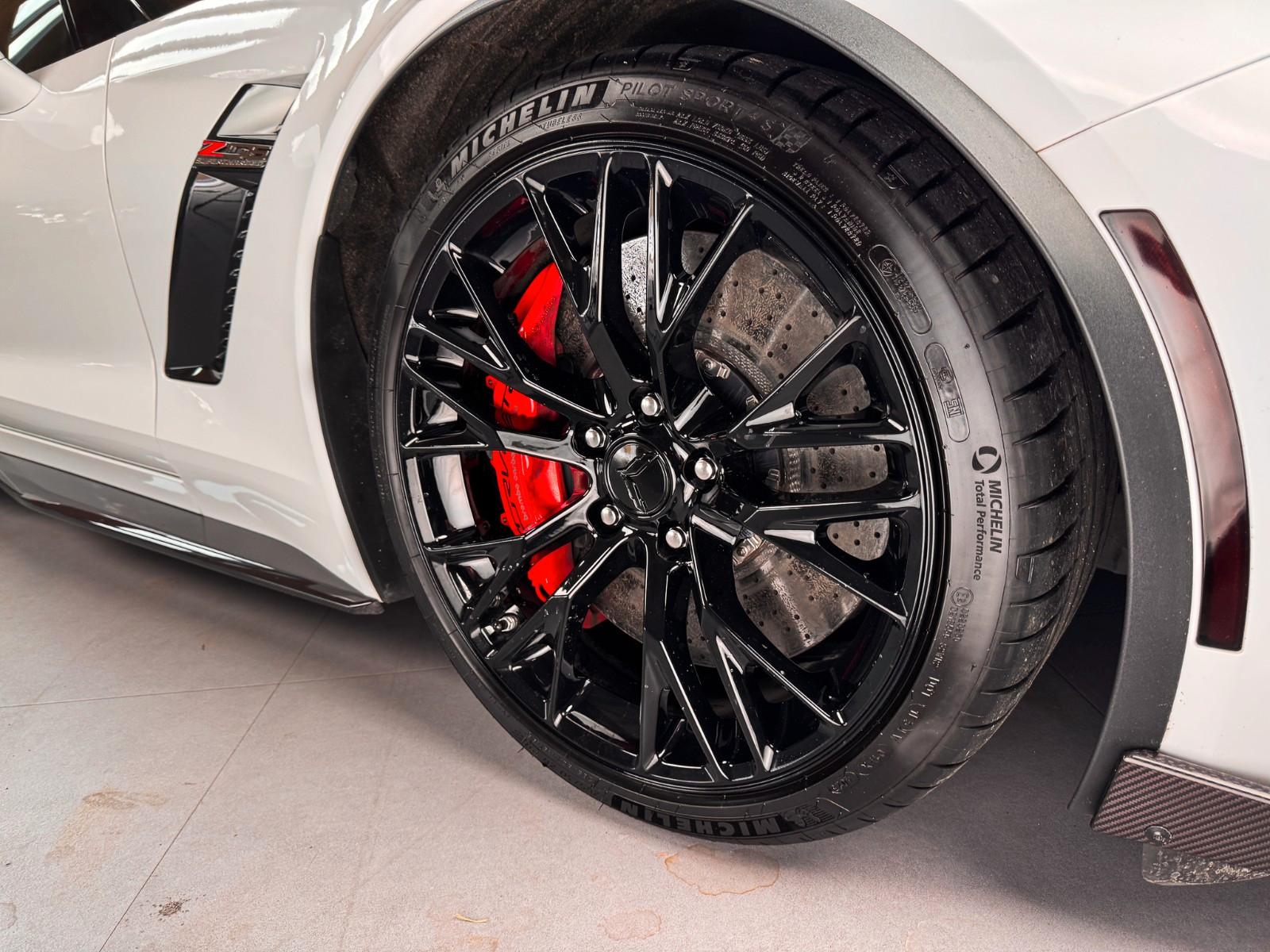 Corvette C7 Z06 6.2 659ch - Pack Z07 - Sièges sport - Entretien complet - Céramiques traités - Sièges baquets compétition