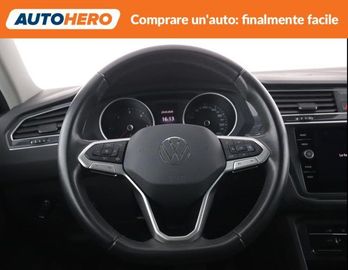 Volkswagen Tiguan - 12
