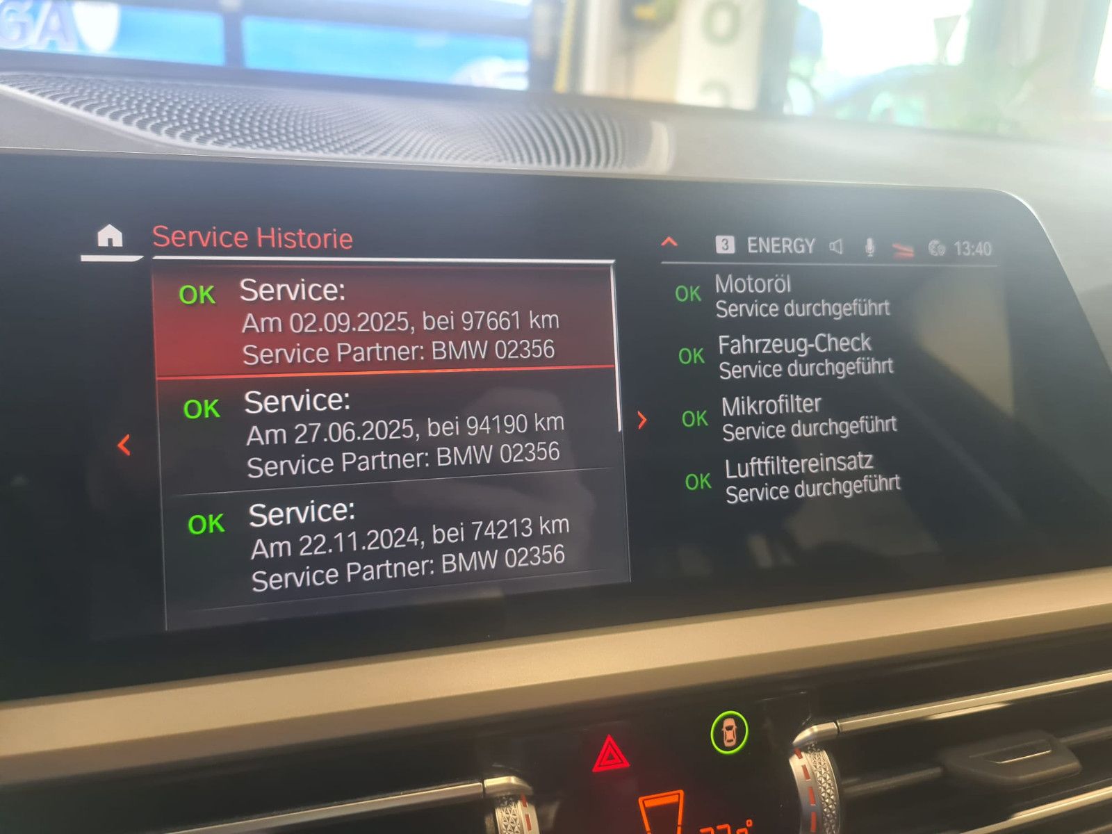 Fahrzeugabbildung BMW 320 Touring 320 d xDrive / LED / NAVI / DIGITAL