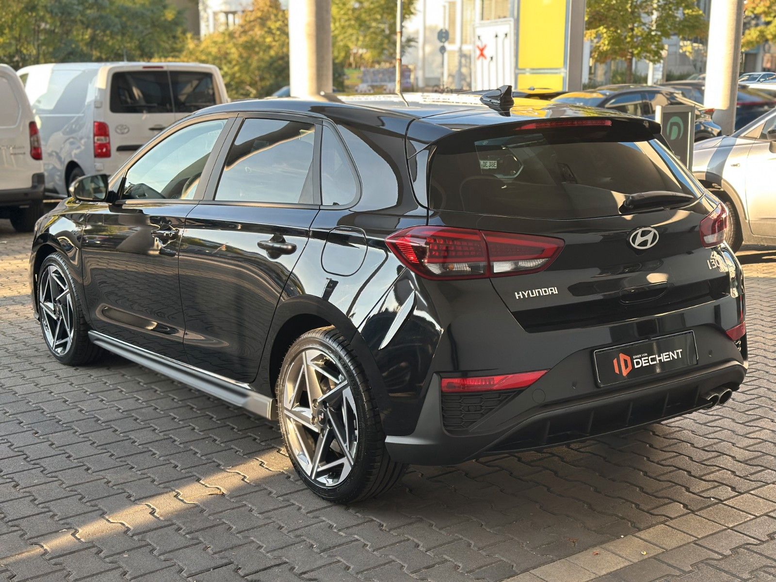 Fahrzeugabbildung Hyundai i30 N Line 140PS DCT Toterwinkel/Navi/SHZ!