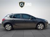 Opel Astra J Design Edition NAVI TEMP PDC SHZ KLIMA - Opel Astra: Limousine