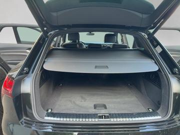 صورة 10 لـ 2023 AUDI Q8 E-TRON