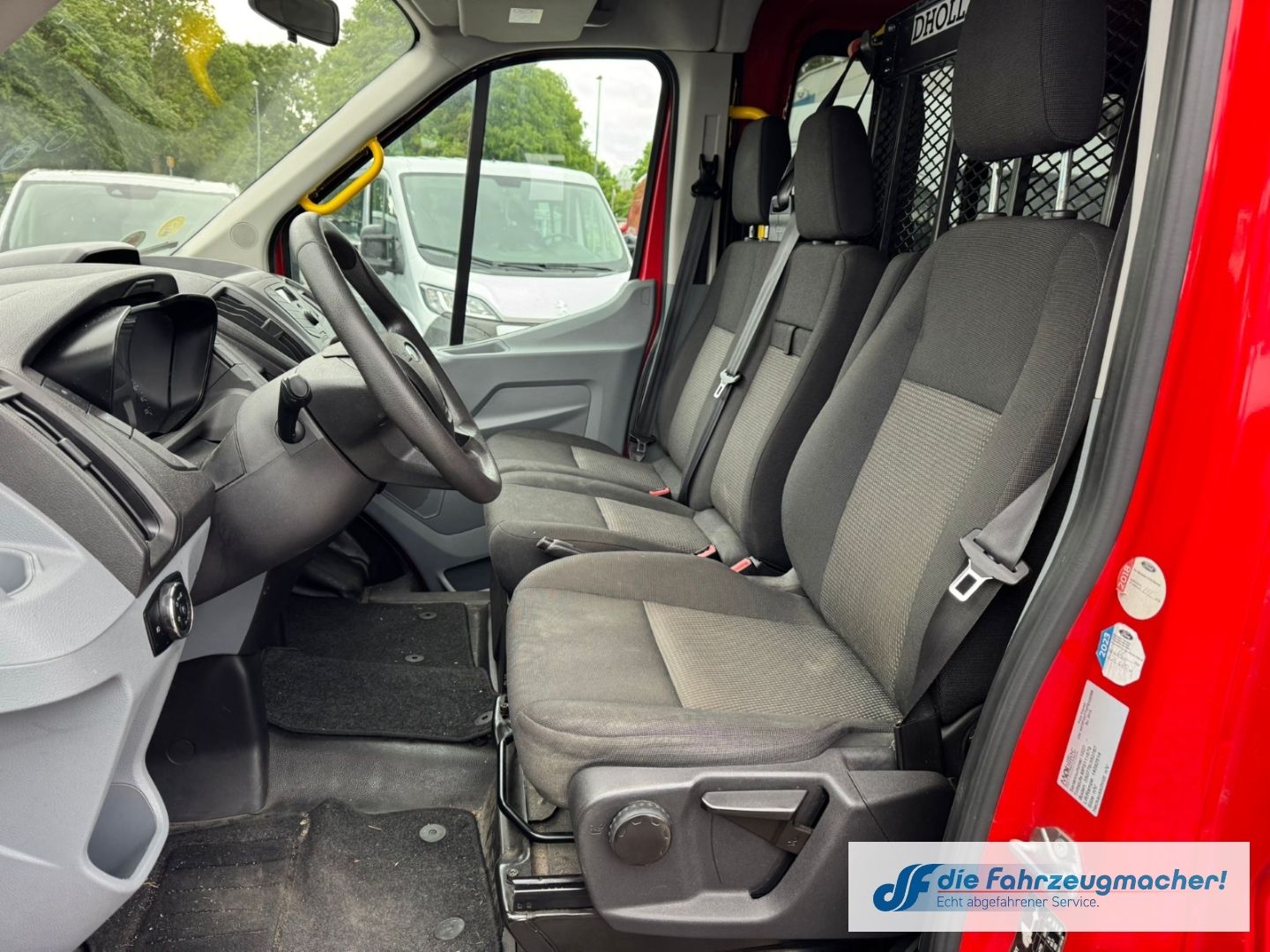 Fahrzeugabbildung Ford Transit Kombi 350 L3 *HECKSCHADEN *2539