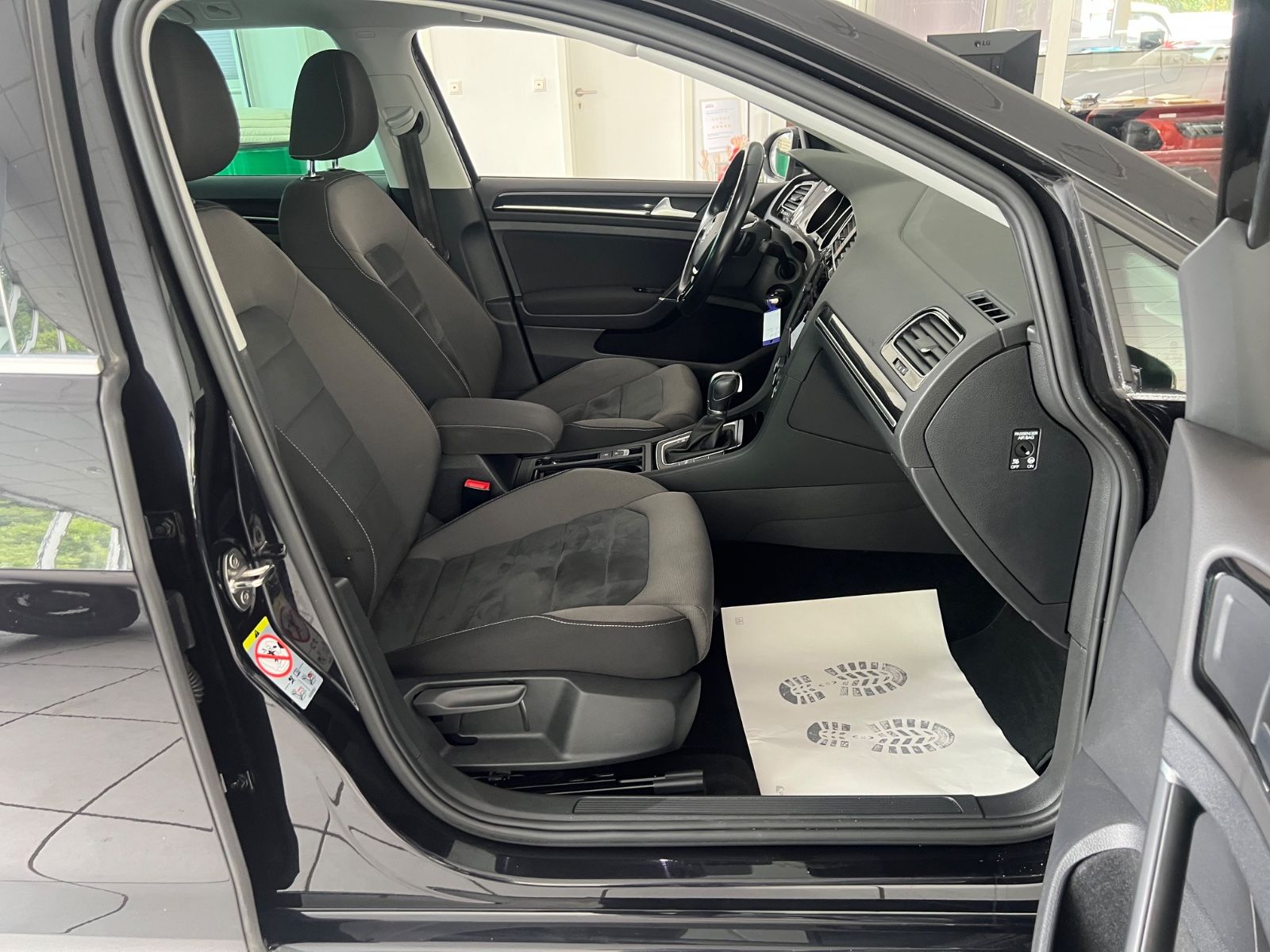 Fahrzeugabbildung Volkswagen Golf VII Variant Highline*Automatik