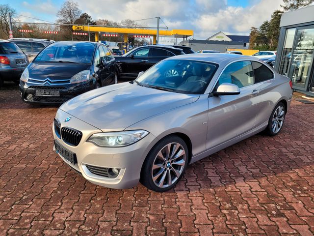 BMW 225d Coupe*NAVI*BI-XENON*PDC*RKF*GEPFLEGT*