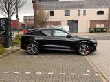 Ford Mustang Mach-E AWD 4x4 Leder Cam SHZ LED 8-fach - Ford Mustang Mach-E von privat