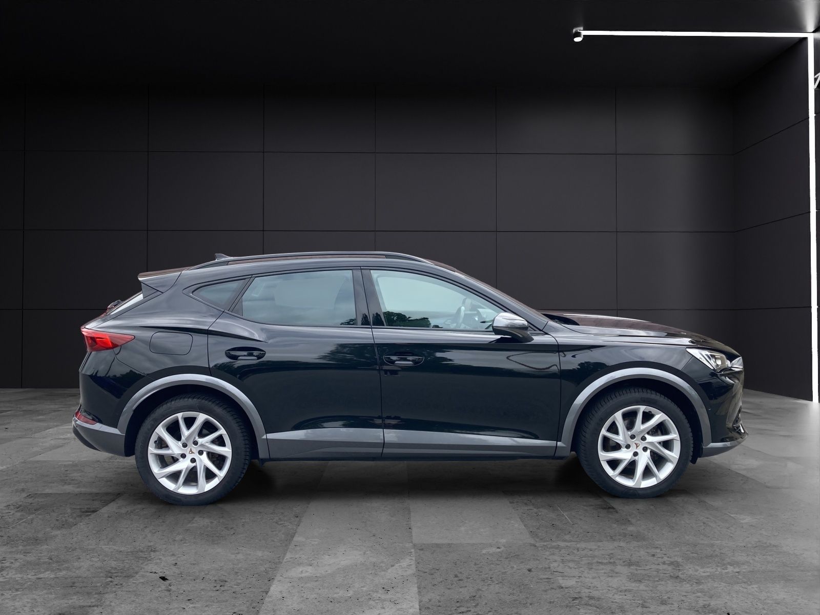Fahrzeugabbildung CUPRA Formentor e-Hybrid DSG LED AHK ACC RFK SH 18"