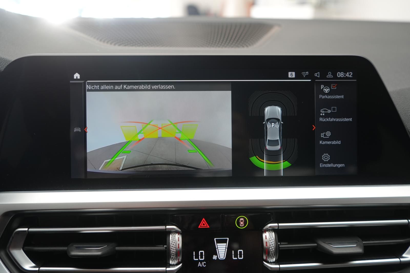 BMW 320 d Advantage Navi/LED/Kamera foto 14