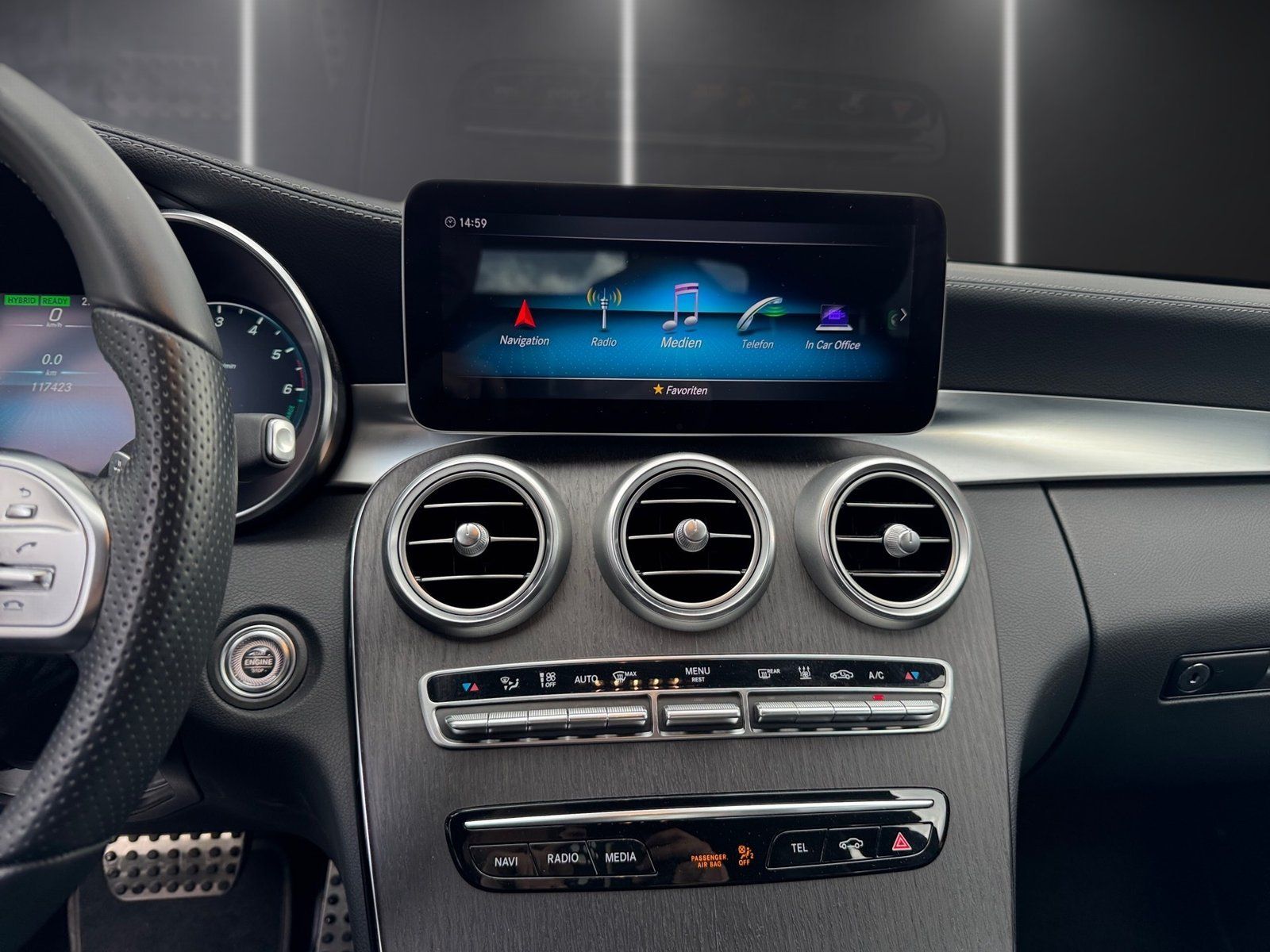 Fahrzeugabbildung Mercedes-Benz C 300 de AMG-Line*Kamera*LED*Comand*Volldigital*