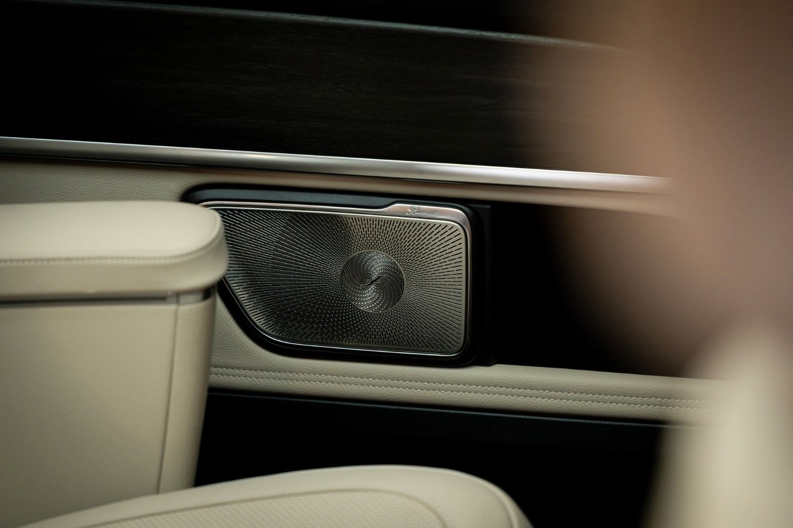 Fahrzeugabbildung Mercedes-Benz V 300 d 4MATIC EXCLUSIVE lang + AIRMATIC + Bur