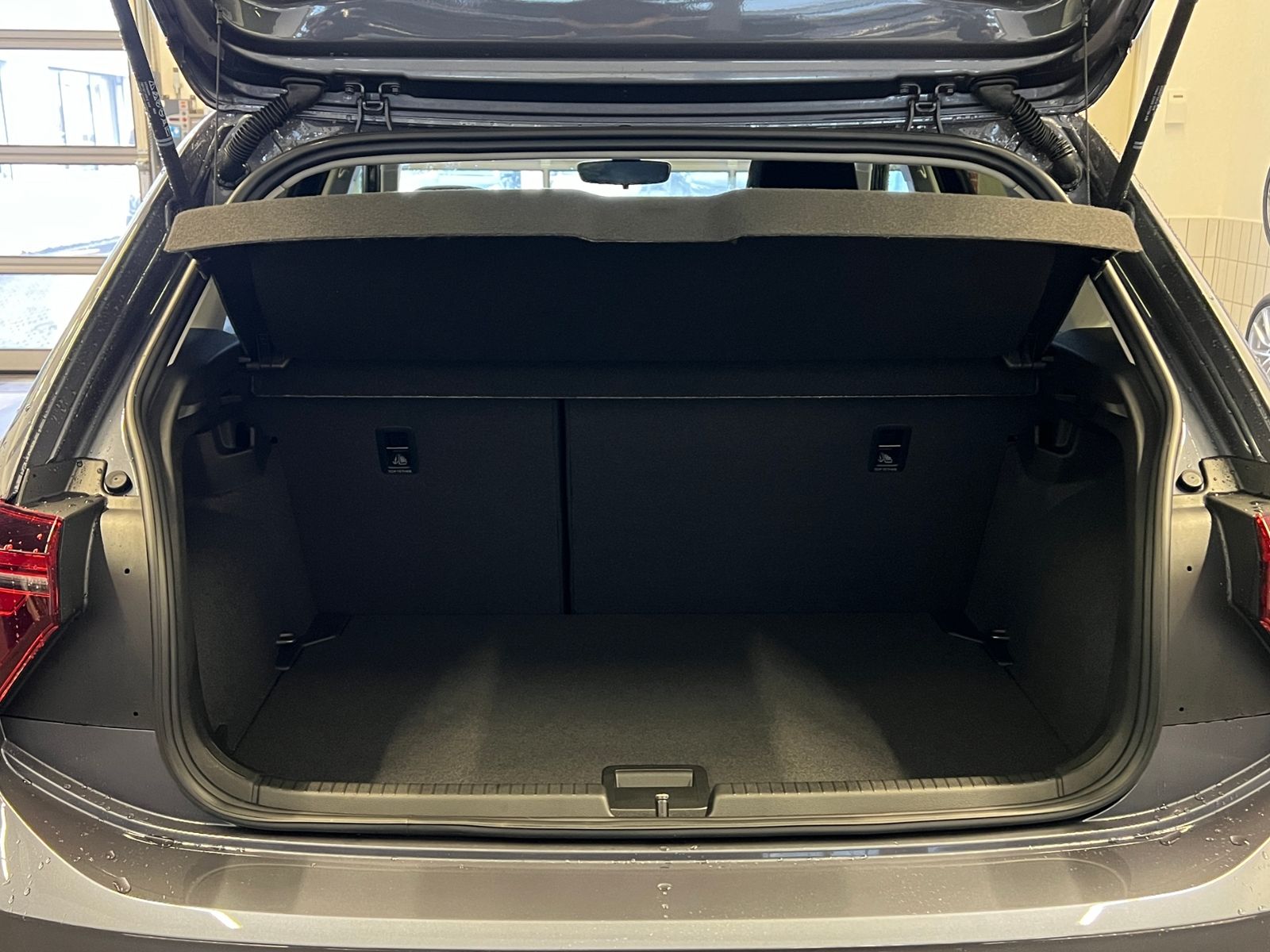 Fahrzeugabbildung Volkswagen Polo Style 1.0 TSI *15"-LM, Navi, ACC*