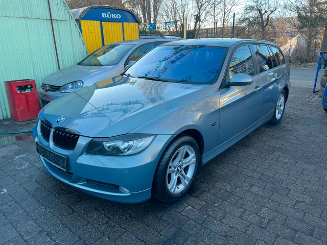 BMW Touring 320d Tüv Neu 3.2027 AHK PDC SHZ KLIMAAU.