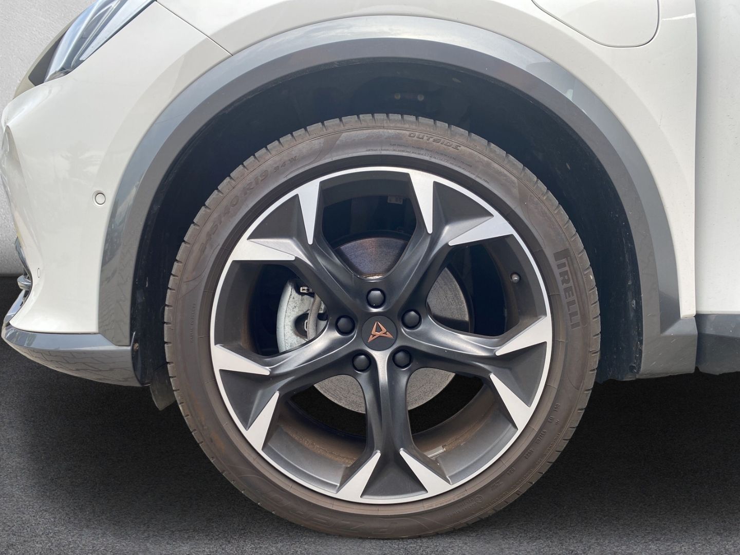 Fahrzeugabbildung CUPRA Formentor Basis e-HYBRID 1.4 EU6d *Navi *digital