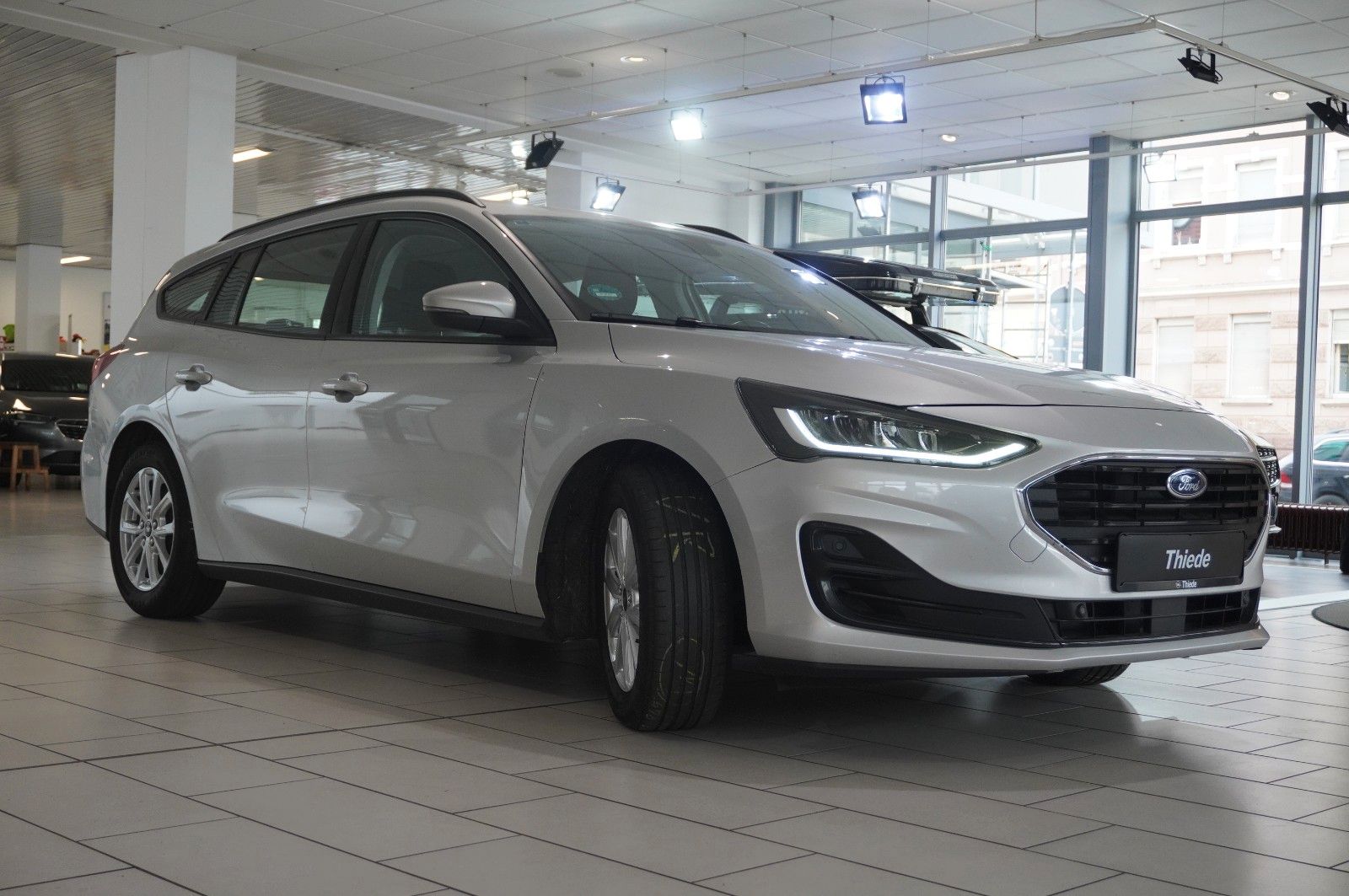 Fahrzeugabbildung Ford Focus Turnier 1.5D COOL & CONN. NAVI/LED/KAMERA