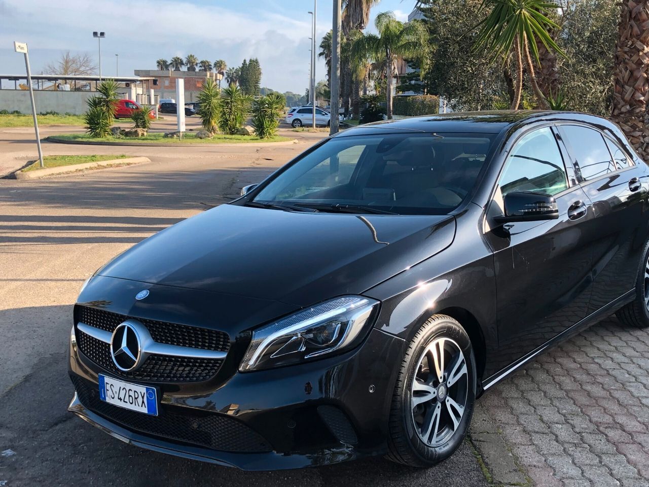 MERCEDES-BENZ Mercedes-benz A 180 d Premium