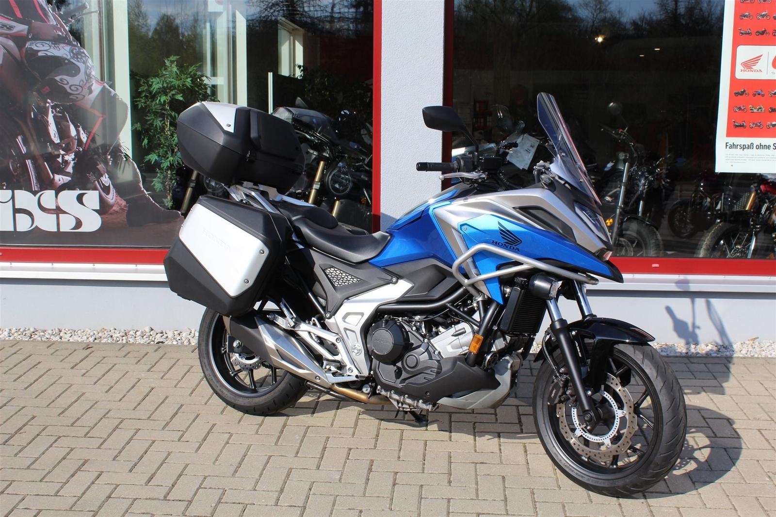 Honda NC750X -Topzustand - sehr viel Originalzubehör