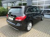 Mercedes-Benz B 180 Navi Kamera PDC - Mercedes-Benz B 180 mit Benzin-Antrieb