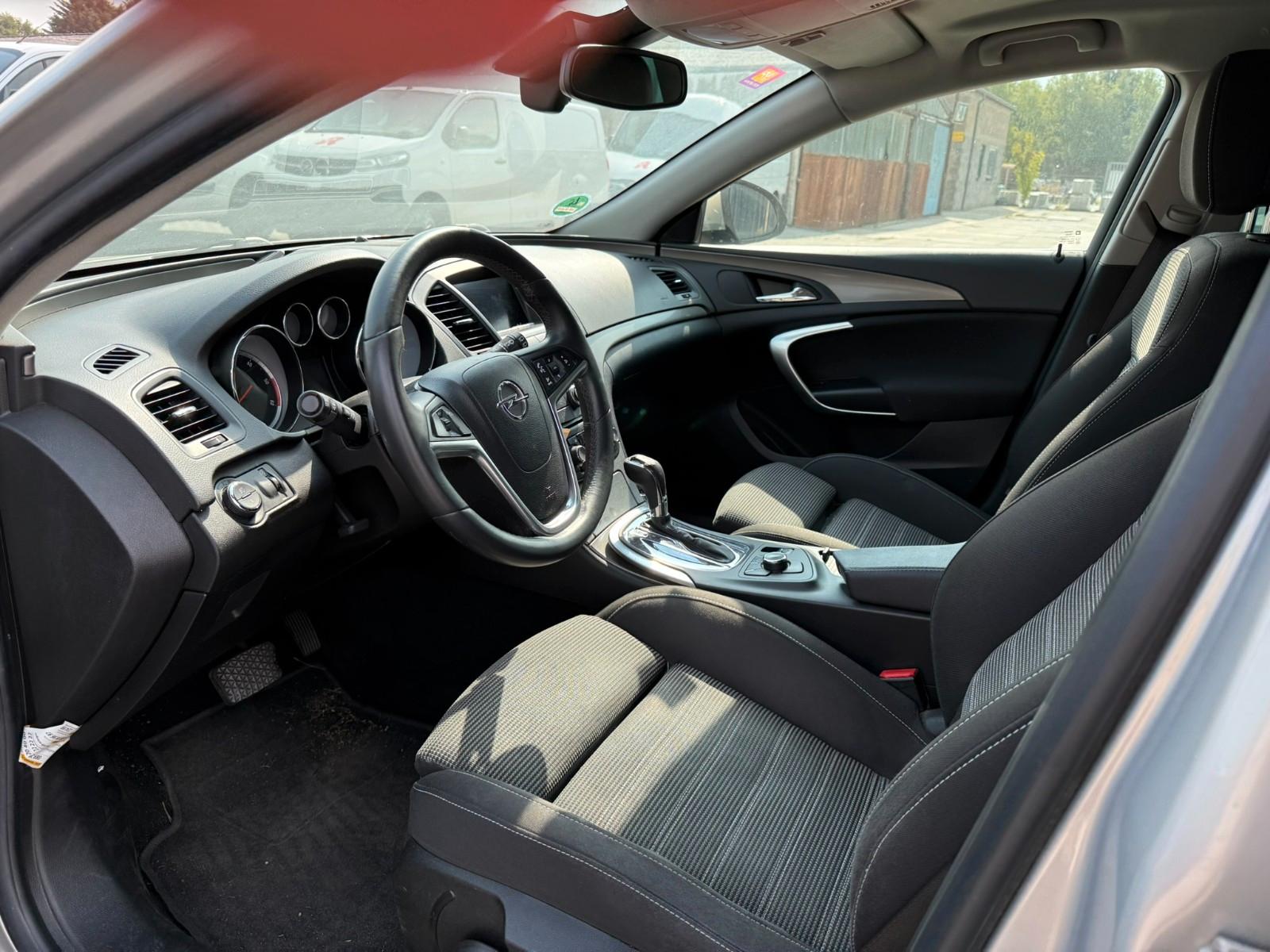 Opel Insignia 2012 — фото 16