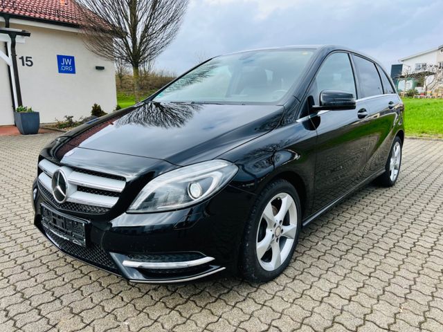 Mercedes-Benz B 200 Edition 1*BI-XENON*TEILLEDER*STANDHZG*1.HD