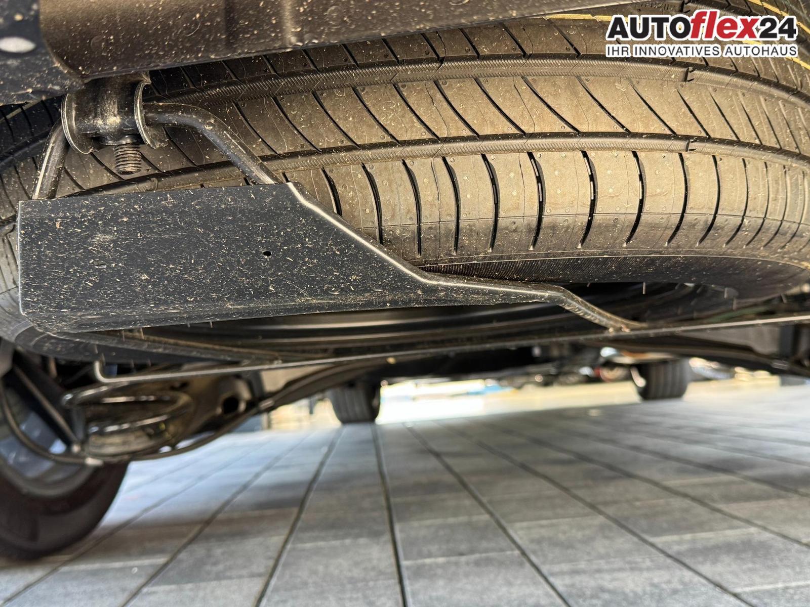Toyota Proace Verso 2,0 D-4 L2 8-Sitzer ACC 2ZoKlima...