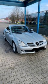 Mercedes-Benz SLK 200 Kompressor in silber... - Mercedes-Benz SLK 200 in Essen