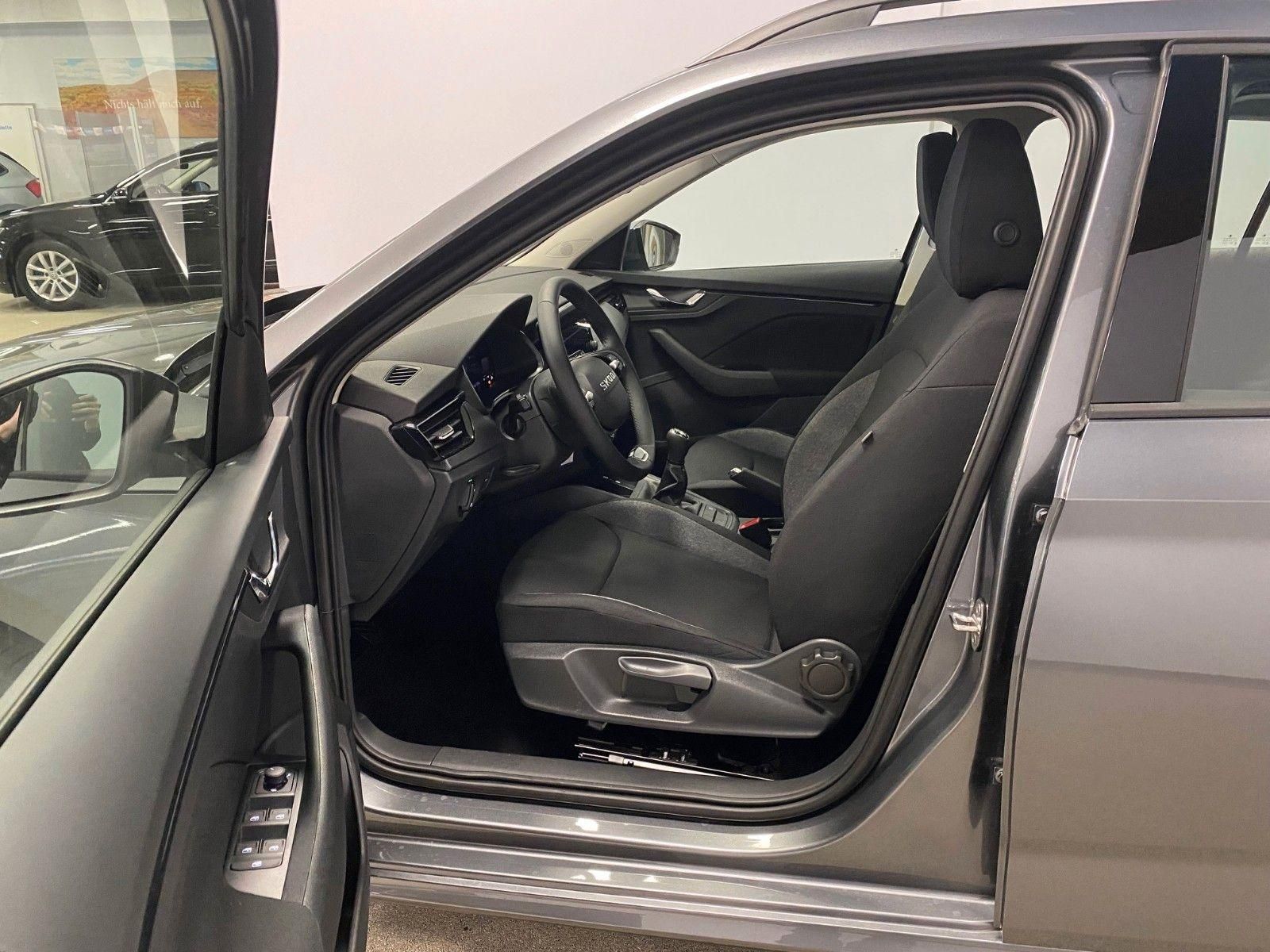 Fahrzeugabbildung SKODA Kamiq 1.0 TSI Essence+GARANTIE bis 2031+100tKM++