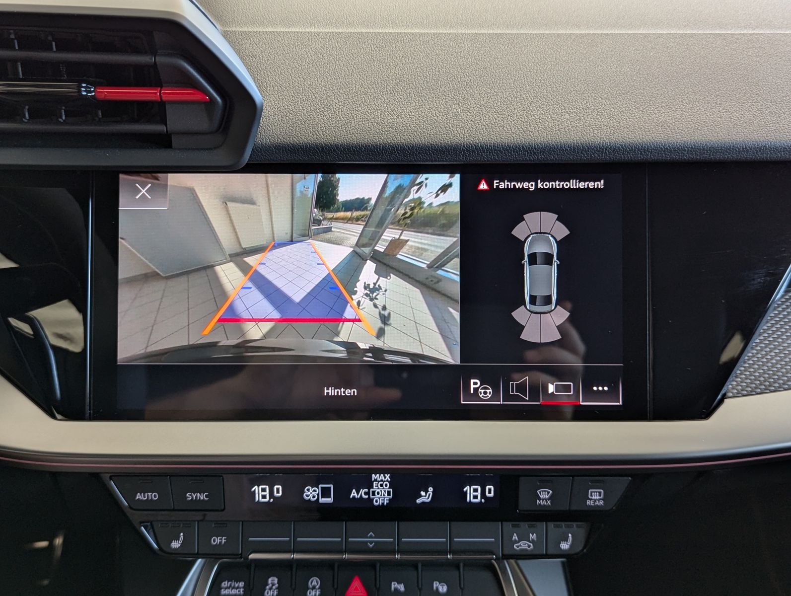 AUDI RS 3 2.5 TFSI quatt Matrix HUD Nappa Cam B&O 19" - Image 25