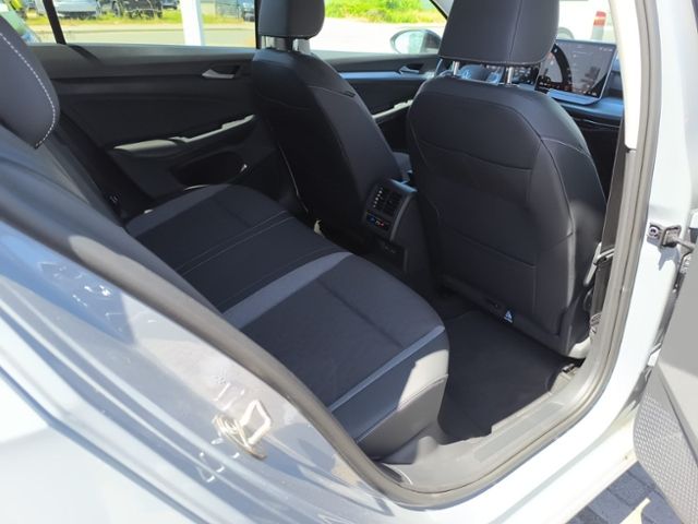 Fahrzeugabbildung Volkswagen Golf Variant 2.0 TDI DSG Goal AHK GJR NAVI AREA-
