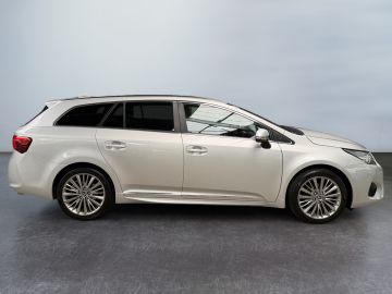Toyota Avensis - 9