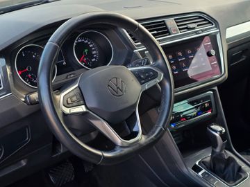 Volkswagen Tiguan - 12