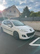 Peugeot 207 - Peugeot 207 in Frankfurt (Main)