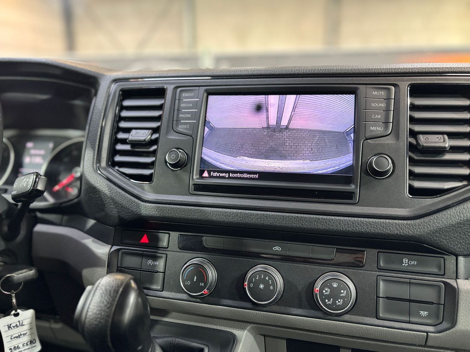 Fahrzeugabbildung Volkswagen Crafter Pritsche 35 mittell. LBW#Schiebeplane#Ka