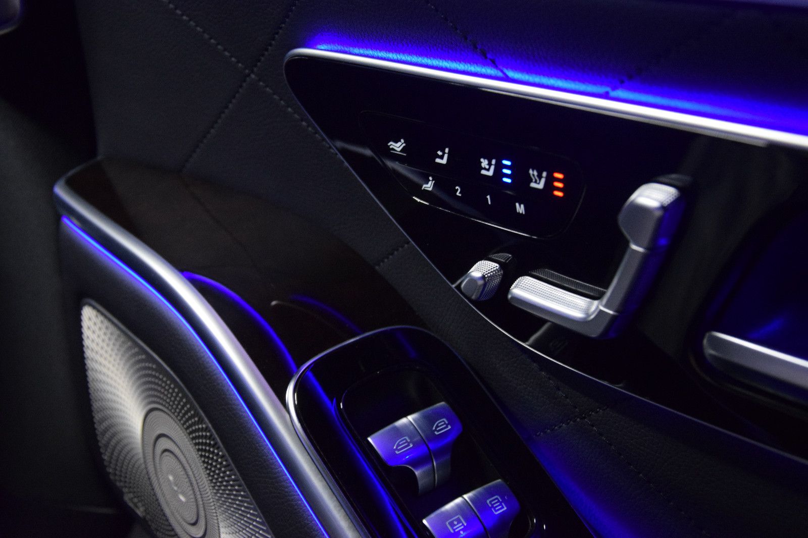 Fahrzeugabbildung Mercedes-Benz S 400 d 4Matic Lang AMG Pano TV Burmester HeadUp