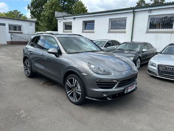 Porsche Cayenne - 4