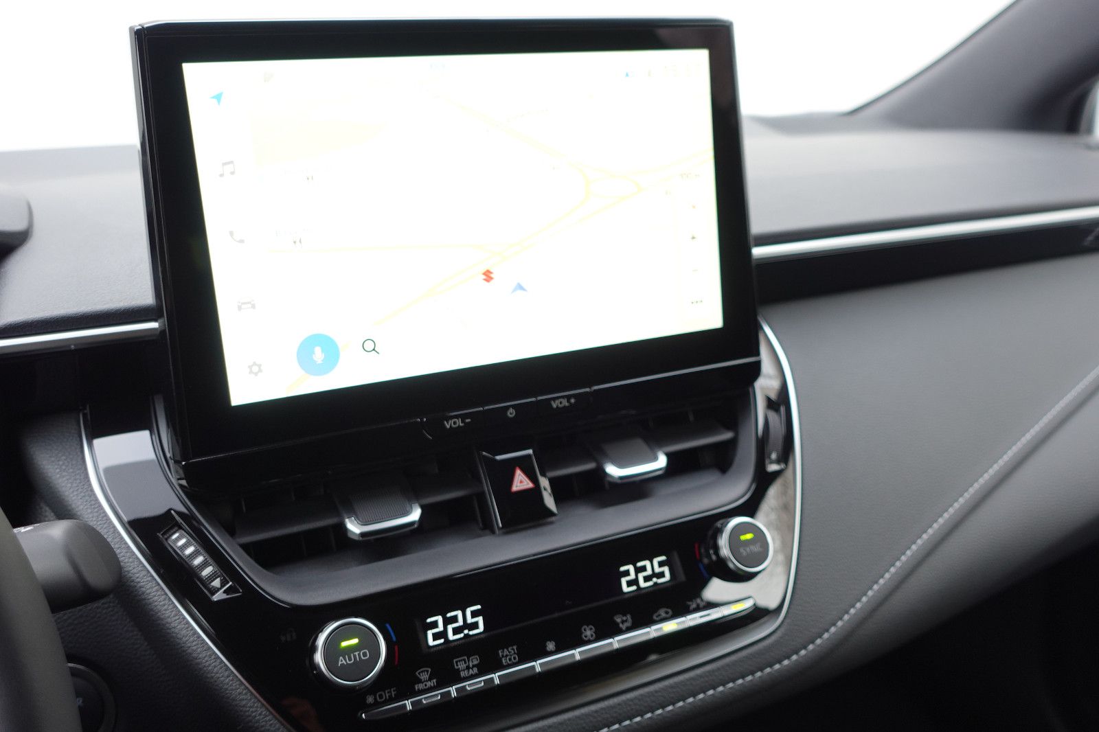 Fahrzeugabbildung Suzuki Swace  1.8 HYBRID CVT Comfort+,Navi,RFK