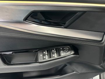 Fahrzeugverkauf 11 Renault Austral Techno Autom. LED*Navi*Panodach*20 Zoll