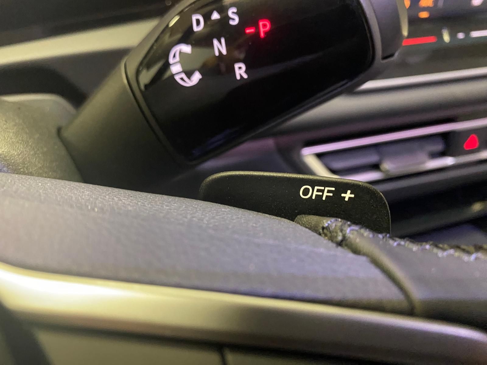 Fahrzeugabbildung Volkswagen Tiguan 1.5 eTSI+Elegance+AHK+NAVI+360 KAMERA+HUD