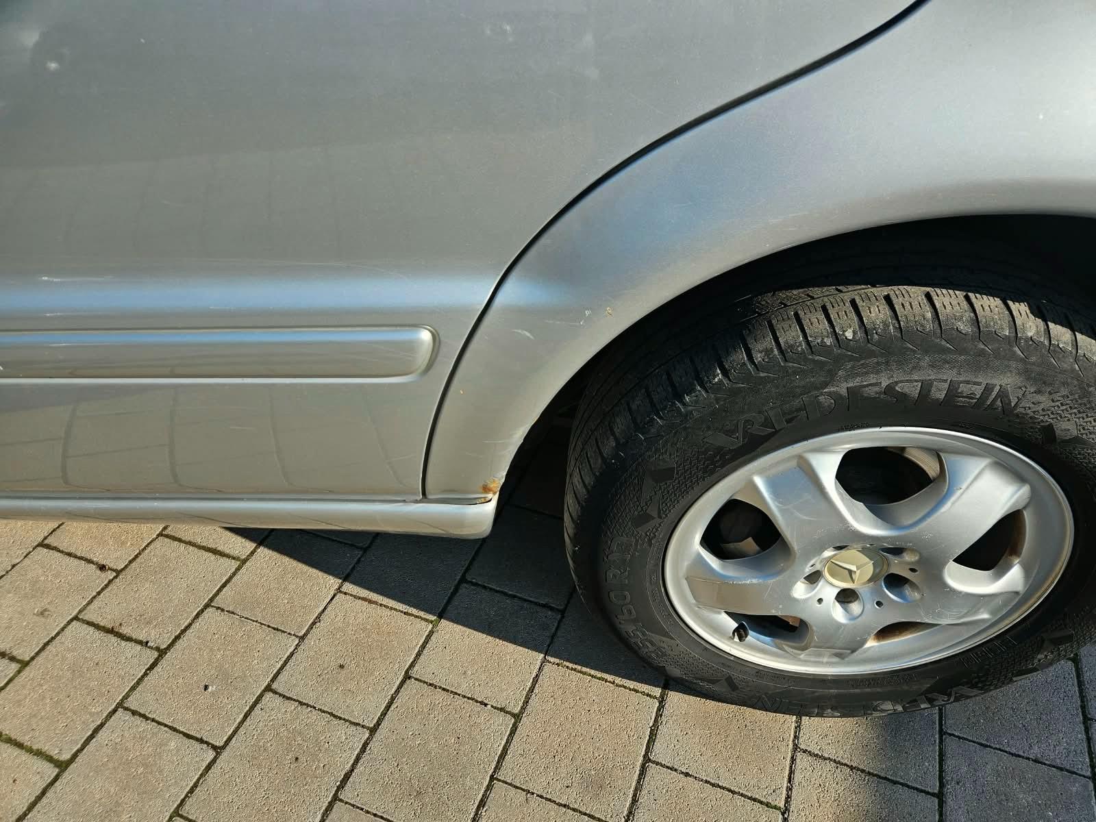 Mercedes-Benz ML270 2004 — photo 21