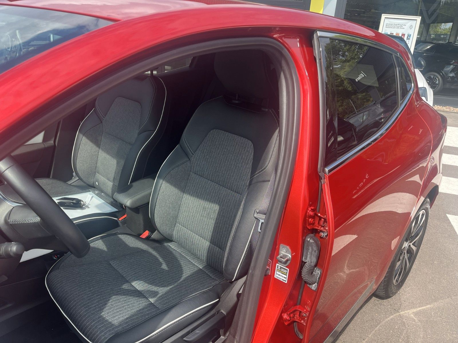 Fahrzeugabbildung Renault Clio V Techno