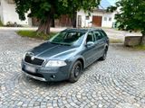Skoda Octavia Scout 4x4, AHK, Klimaautomat... - Skoda Octavia aus 2008: Scout