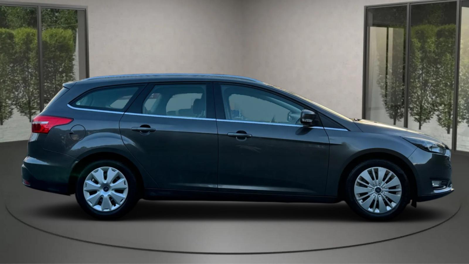 Ford Focus 2015 — photo 5