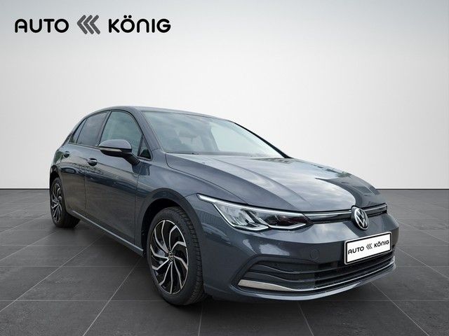 Volkswagen Golf Life 1.5 TSI 96 kW *Navi*