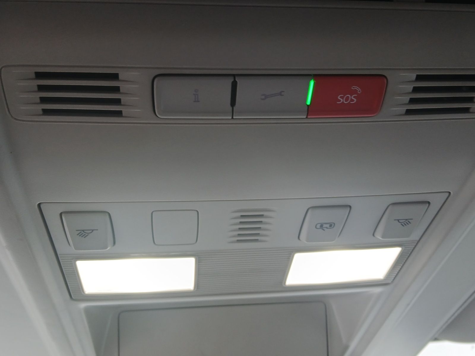 Fahrzeugabbildung Volkswagen Crafter Kasten 35 MR HD AHK Klima RFK