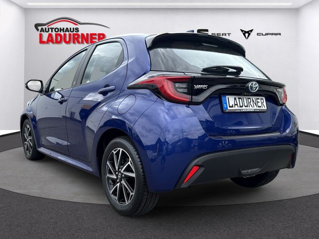 Yaris Hybrid Team Deutschland *Navi + Apple CarP