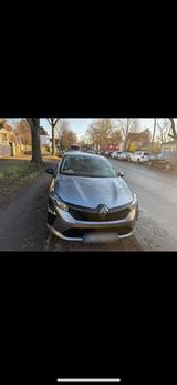 Renault Clio grau 2024 5 Türer Erstbesitzer - Renault Clio: Türer