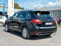 Fahrzeugabbildung Porsche Cayenne 3.6 Schalter, Xenon,Nav,Bose,AHK ,1-Hand