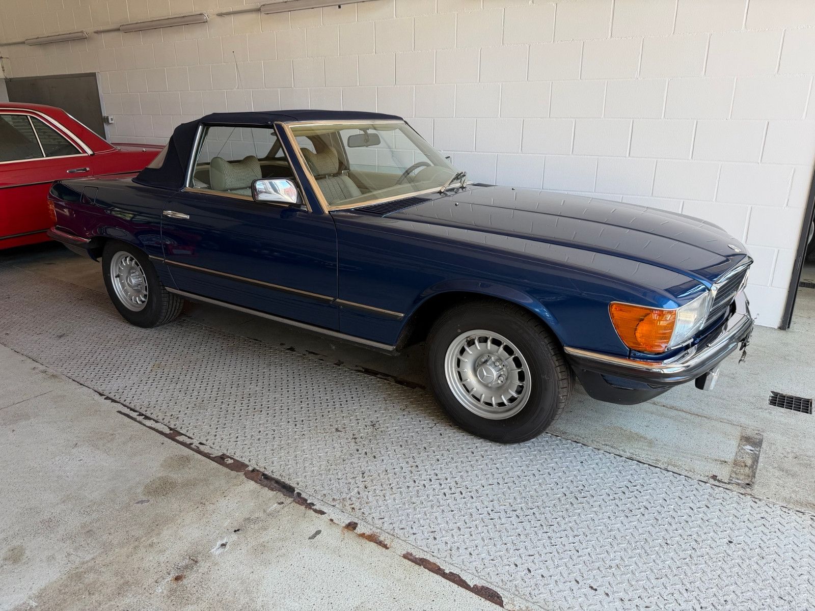 Fahrzeugabbildung Mercedes-Benz SL 280, Deutsches Fahrzeug, kompl. überarbeitet