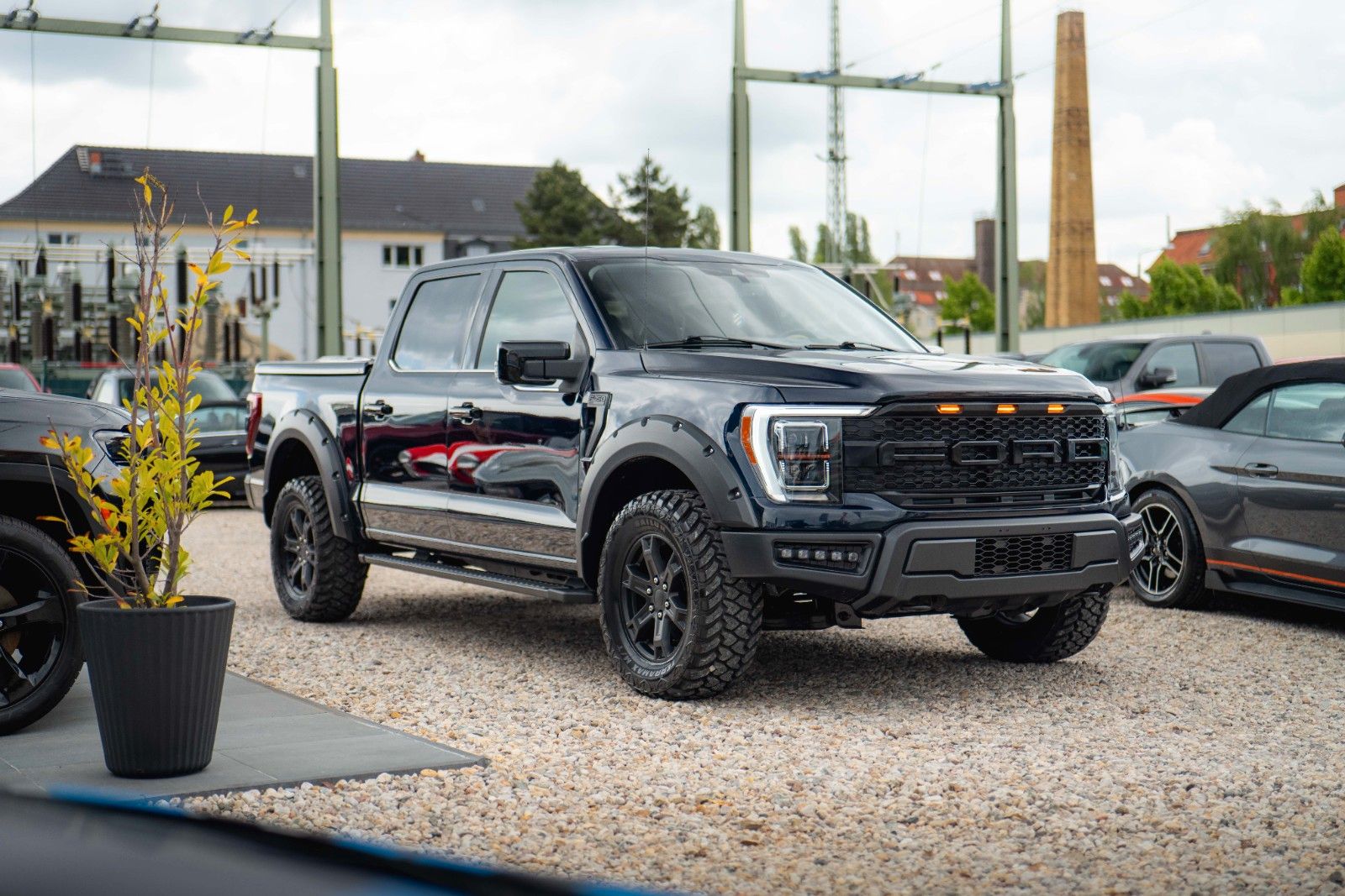Fahrzeugabbildung Ford F150 5.0 V8 4x4 LARIAT RAPTOR SupCrew *LED*B&O*