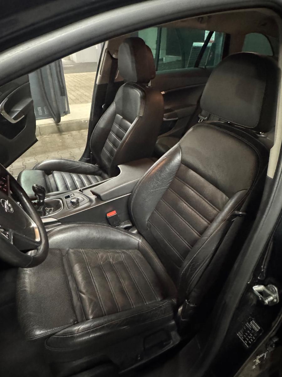 Opel Insignia 2012 — photo 11