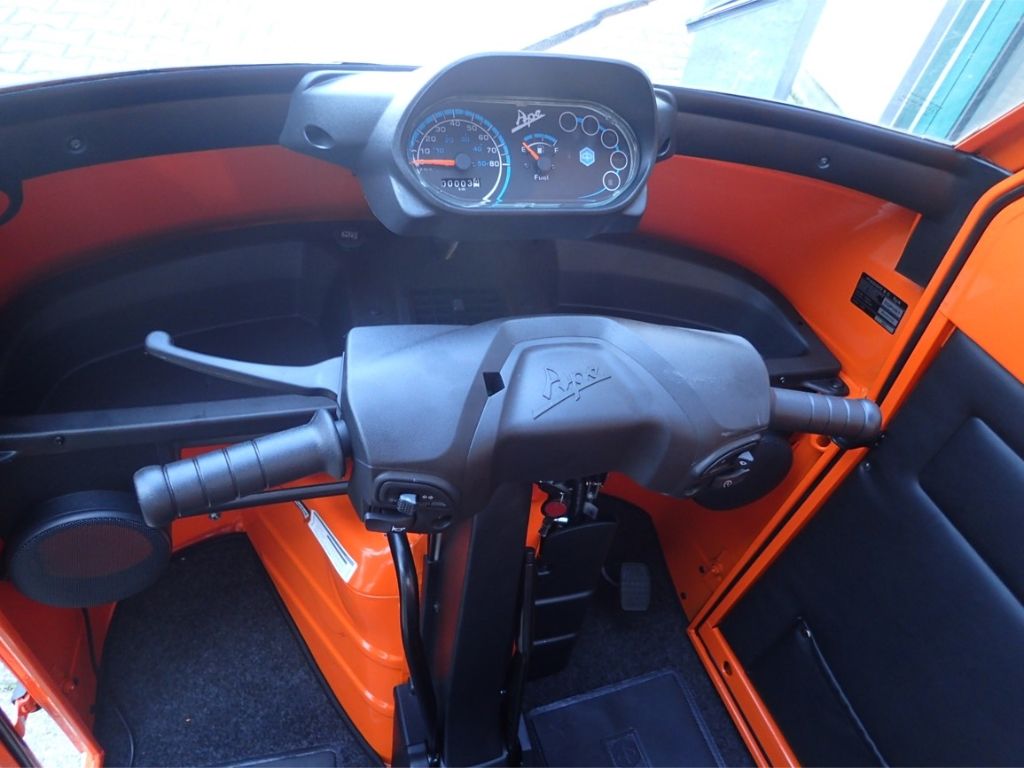 Fahrzeugabbildung Piaggio Ape 50 Cross Orange, Lieferung in ganz Deutschla